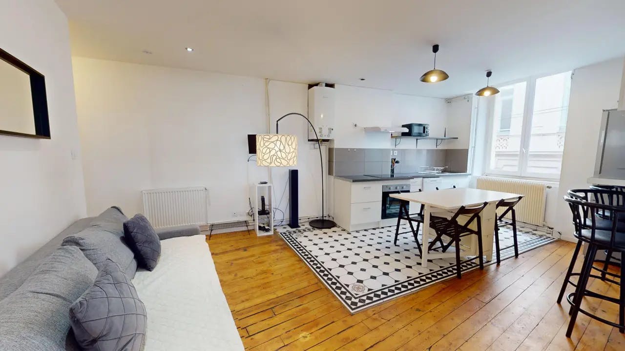 2-Bedroom Apartment in Rue Mi-Carême, Saint-Étienne (1686536) ROOM
