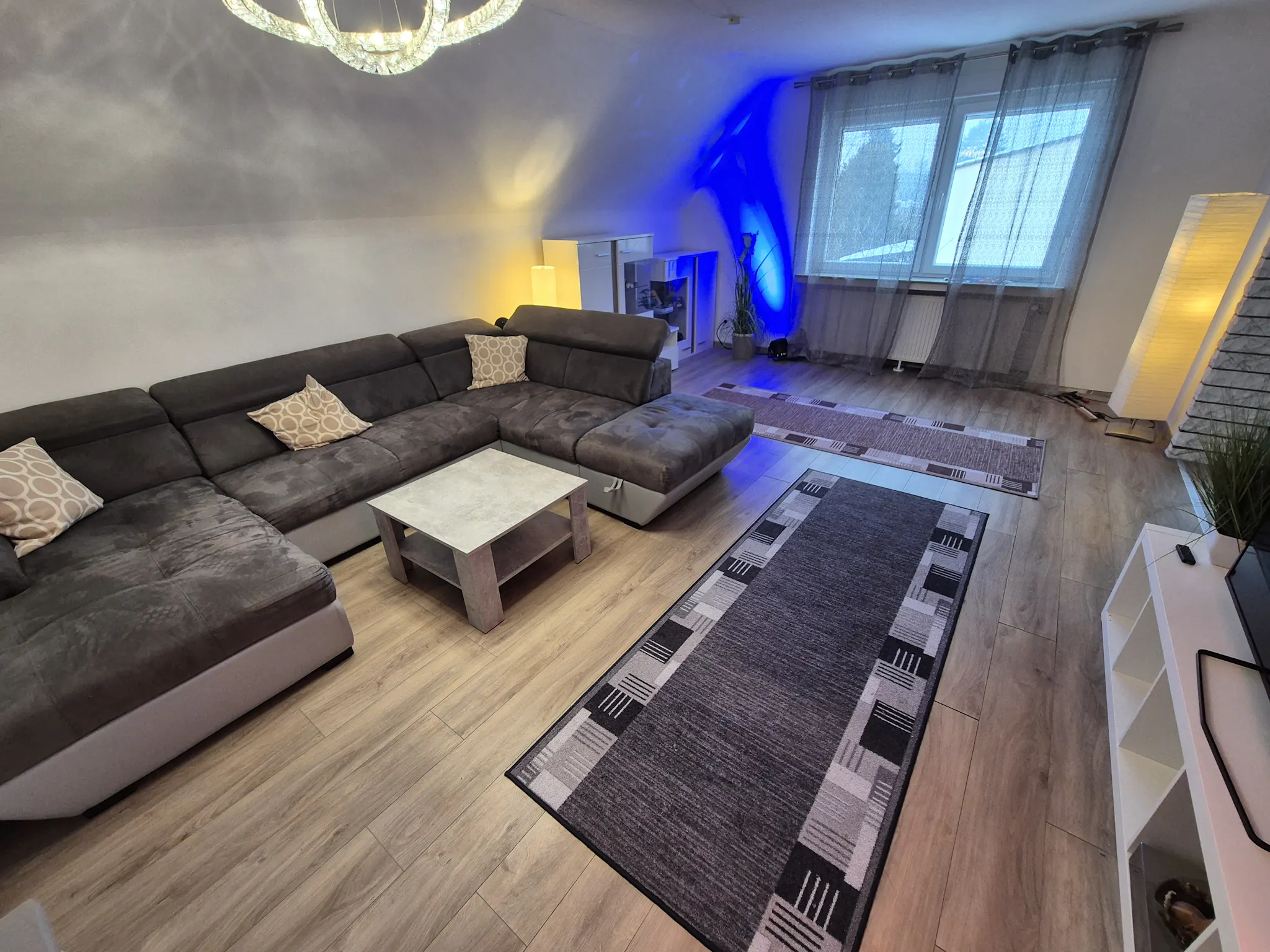 2-Bedroom Apartment in Klabundestraße, Hannover ROOM 1