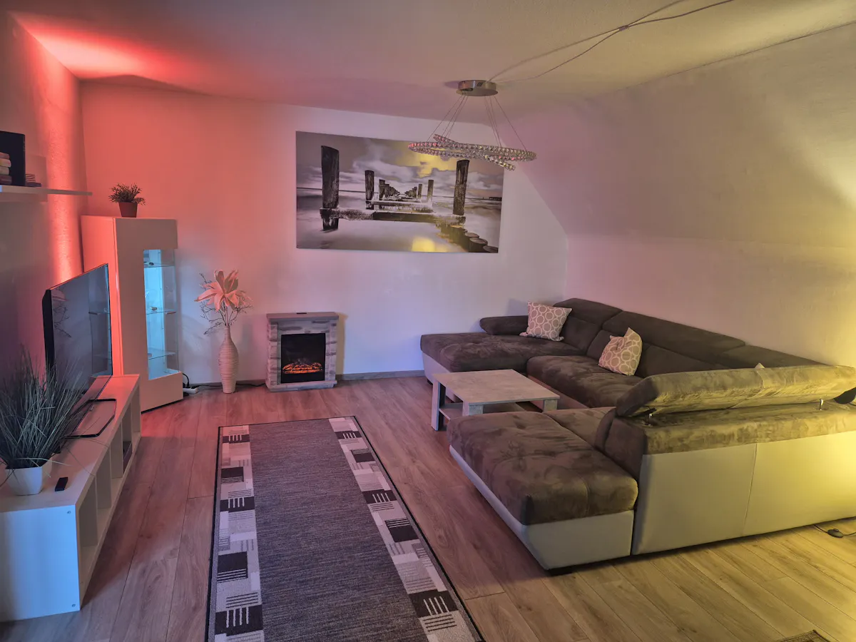 2-Bedroom Apartment in Klabundestraße, Hannover ROOM