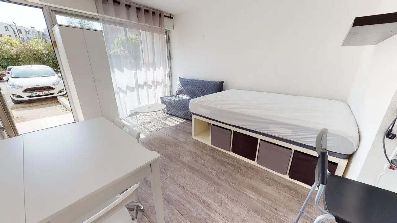 Studio te huur voor € 640 per maand in Montpellier, Avenue du Père Soulas