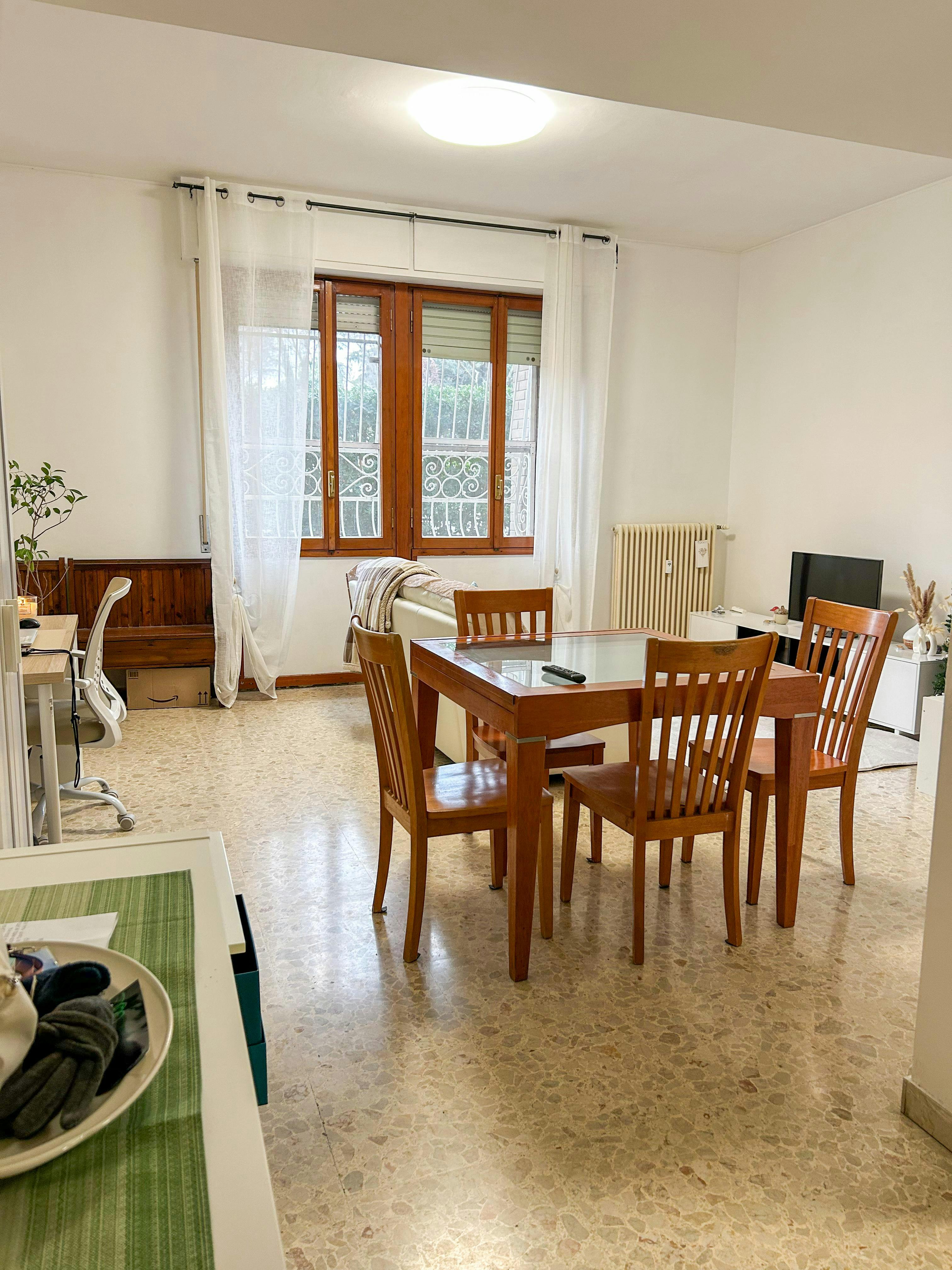 Apartamento en alquiler por 1200 € al mes en Rome, Viale dell'Umanesimo