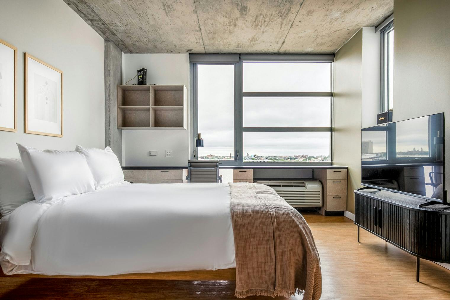 Studio for rent for $2,328 per month in Chicago, North Fremont Street