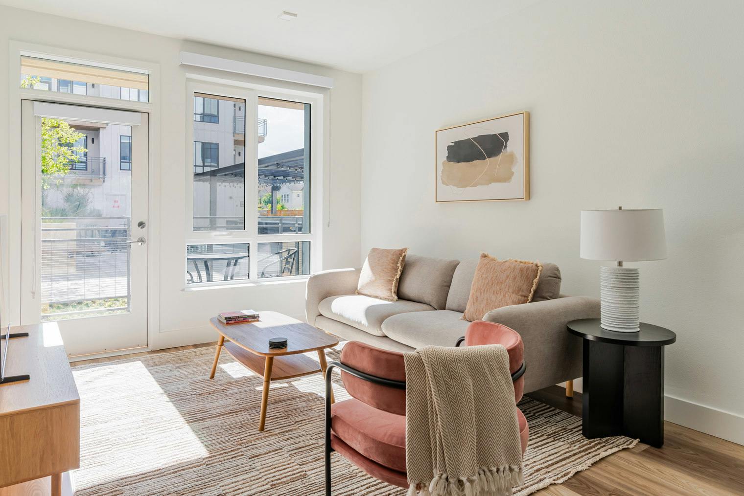 Apartament de închiriat pentru $4,669 pe lună în Pleasant Hill, Cleaveland Road