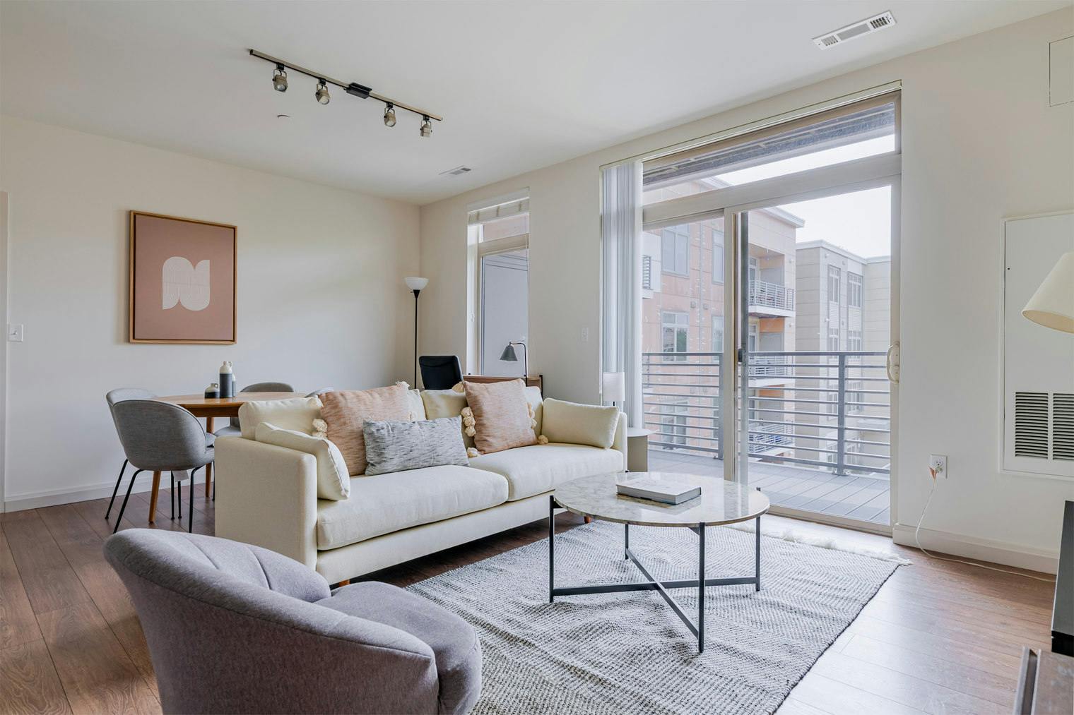 Apartamento para alugar por $3,961 por mês em Boston, River Street