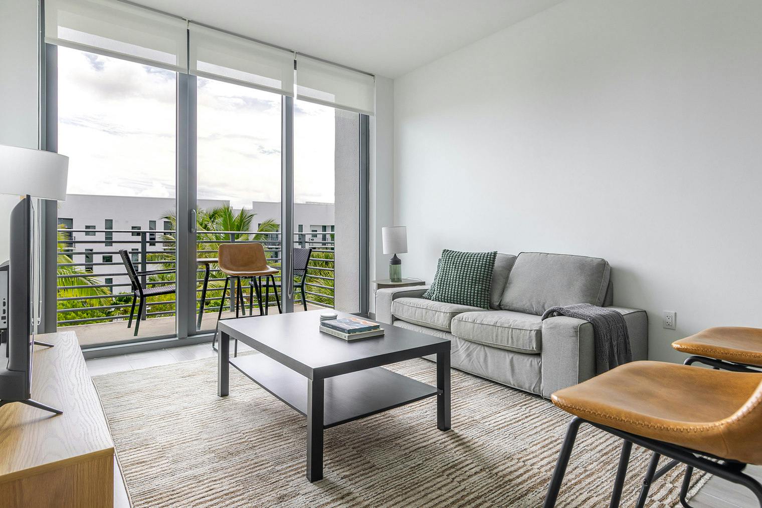 Wohnung zu mieten für $5,582 pro Monat in Miami, Northeast 7th Avenue