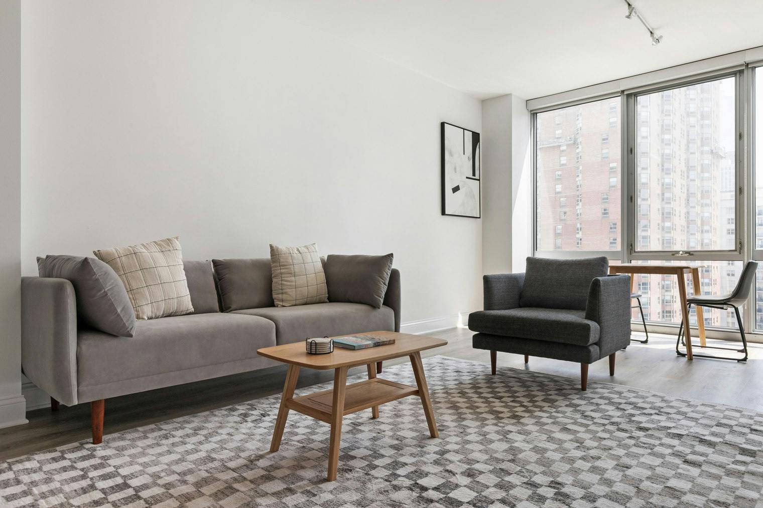 West Delaware Place, Chicago, IL preview