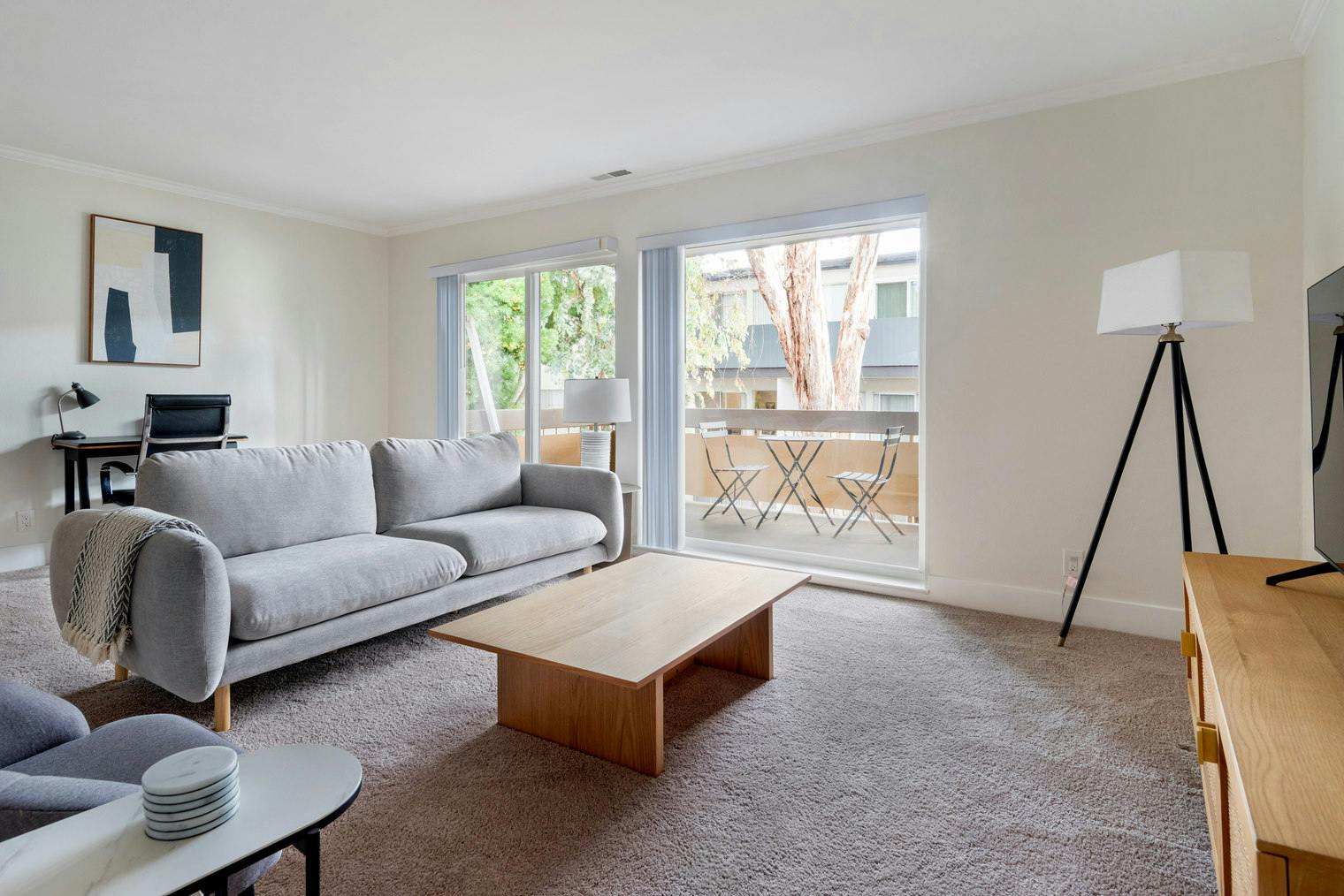 Apartment for rent for $4,901 per month in Redwood City, Wellesley Crescent