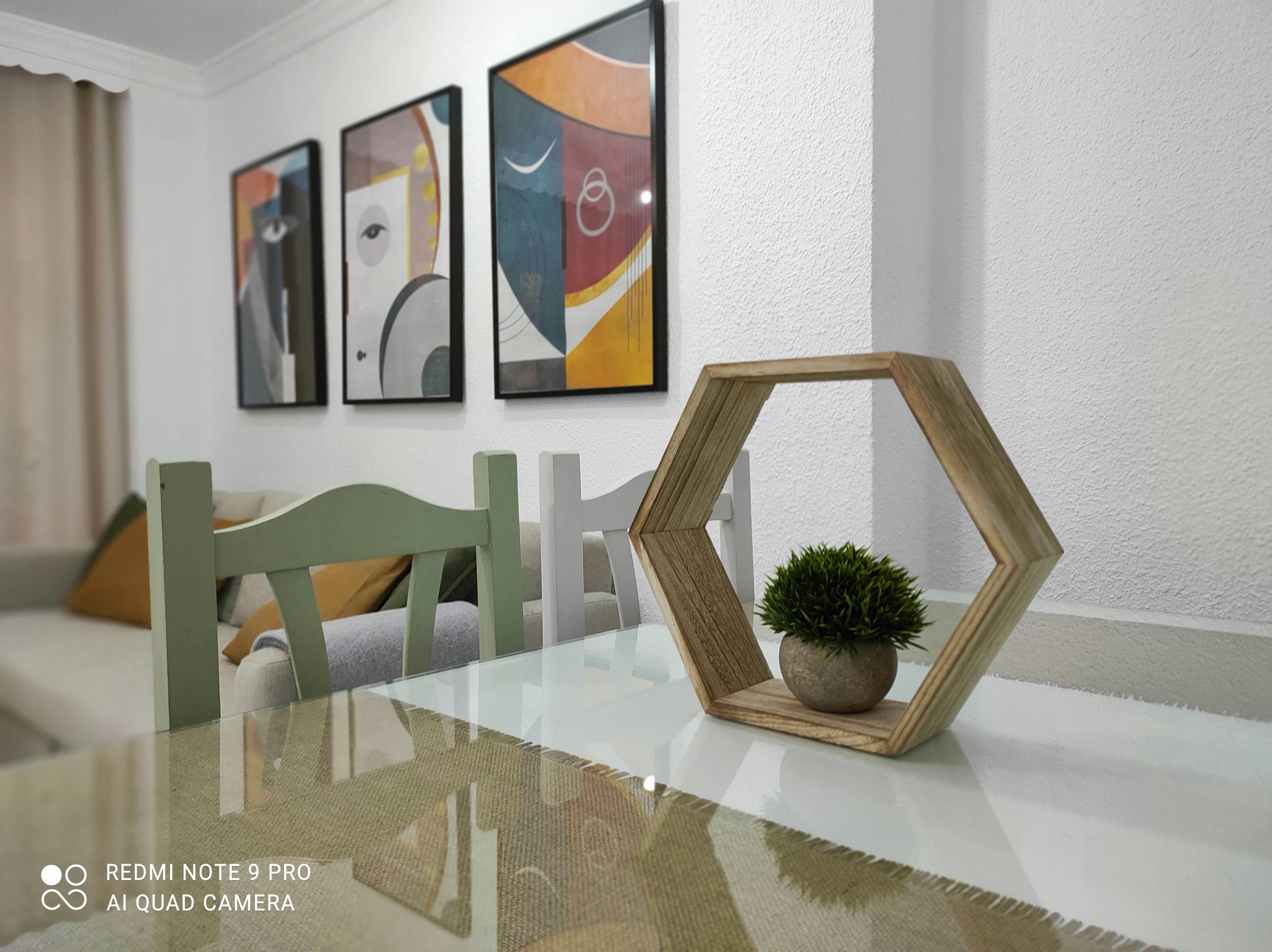 公寓 正在以 €1,950 的月租出租，其位于 Málaga, Pasaje Río Guadajira