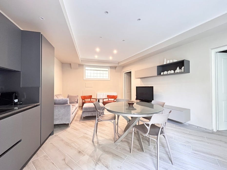 Appartement te huur voor € 2.000 per maand in Pisa, Via San Giuseppe