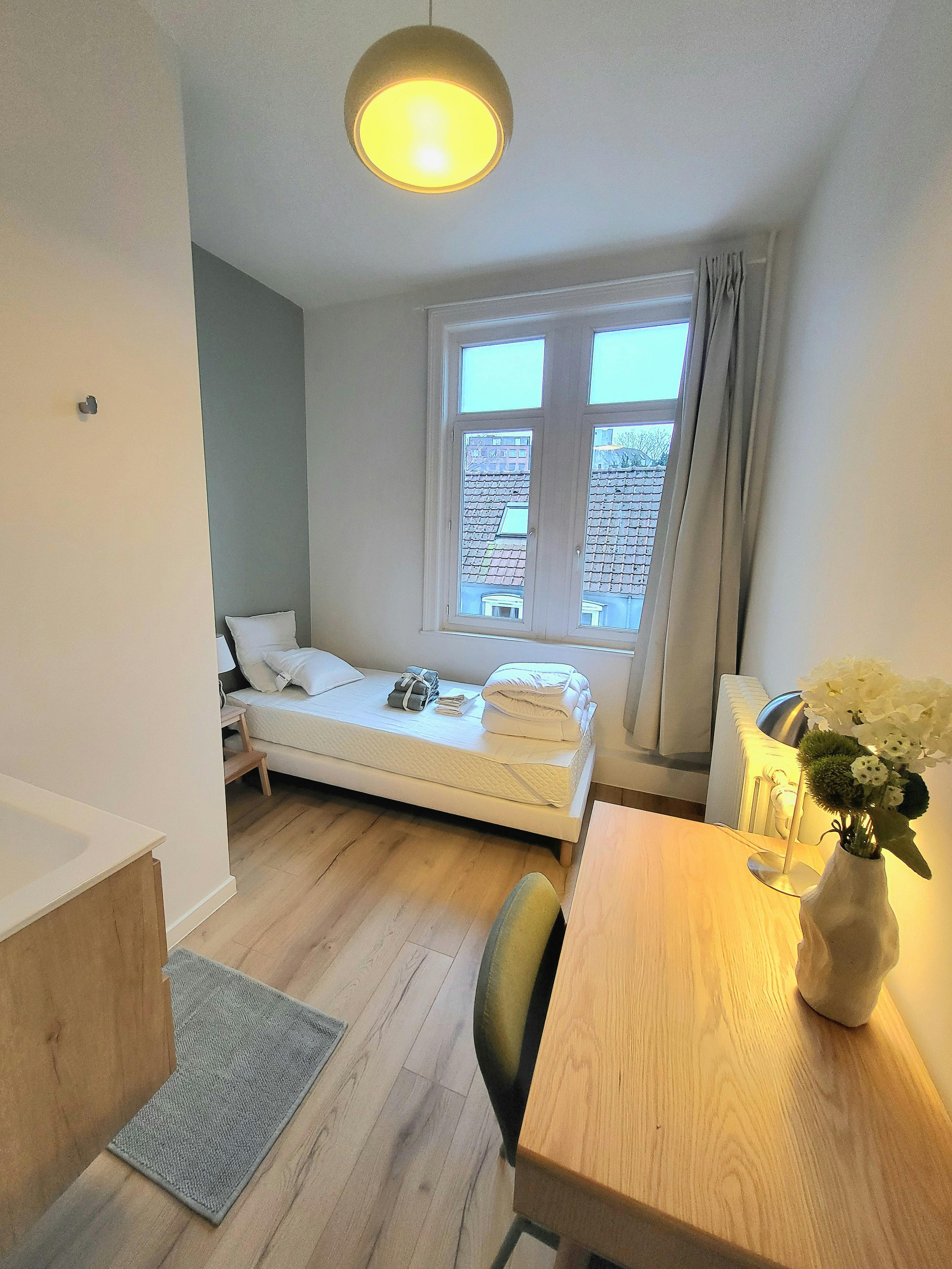 Single room Lille, 1 bed, 9m² — photo 1