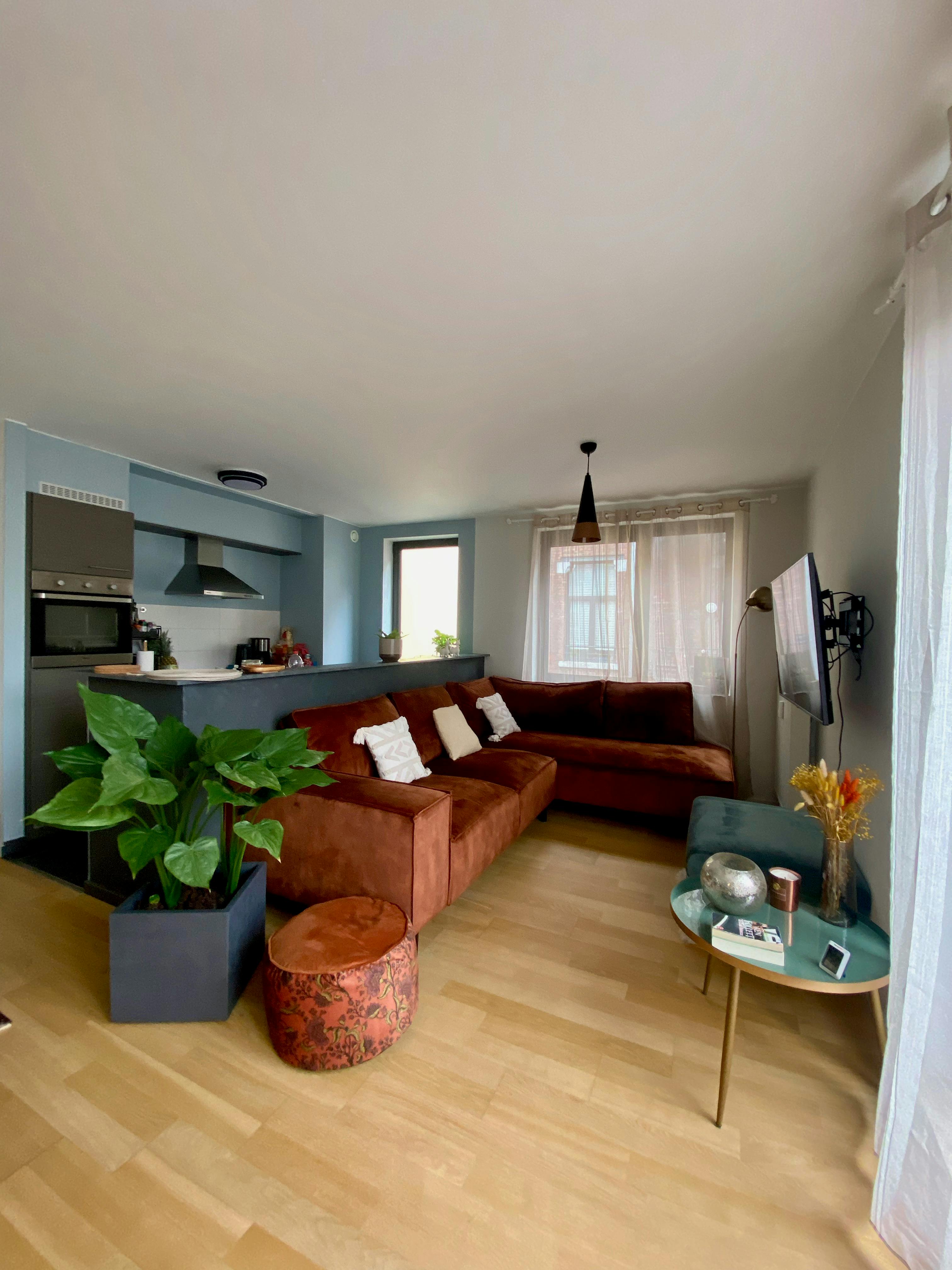 Apartment for rent for €1,500 per month in Molenbeek-Saint-Jean, Boulevard Leopold II