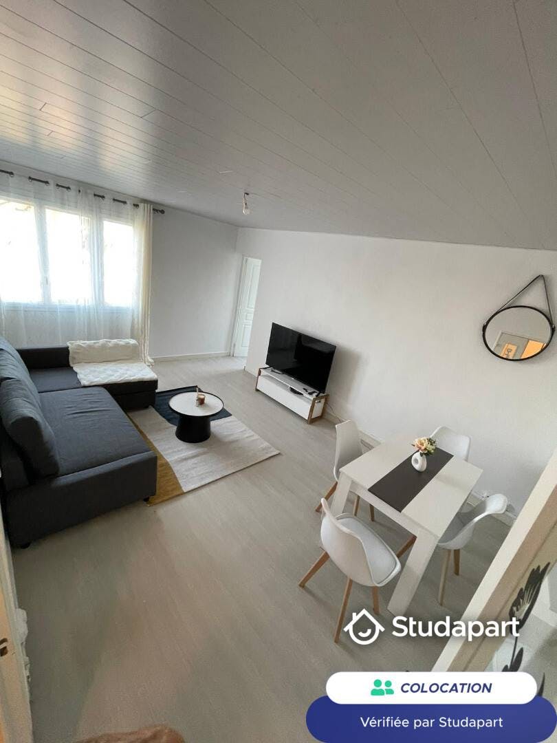 Stanza privata in affitto a 500 € al mese a Mantes-la-Ville, Rue des Érables