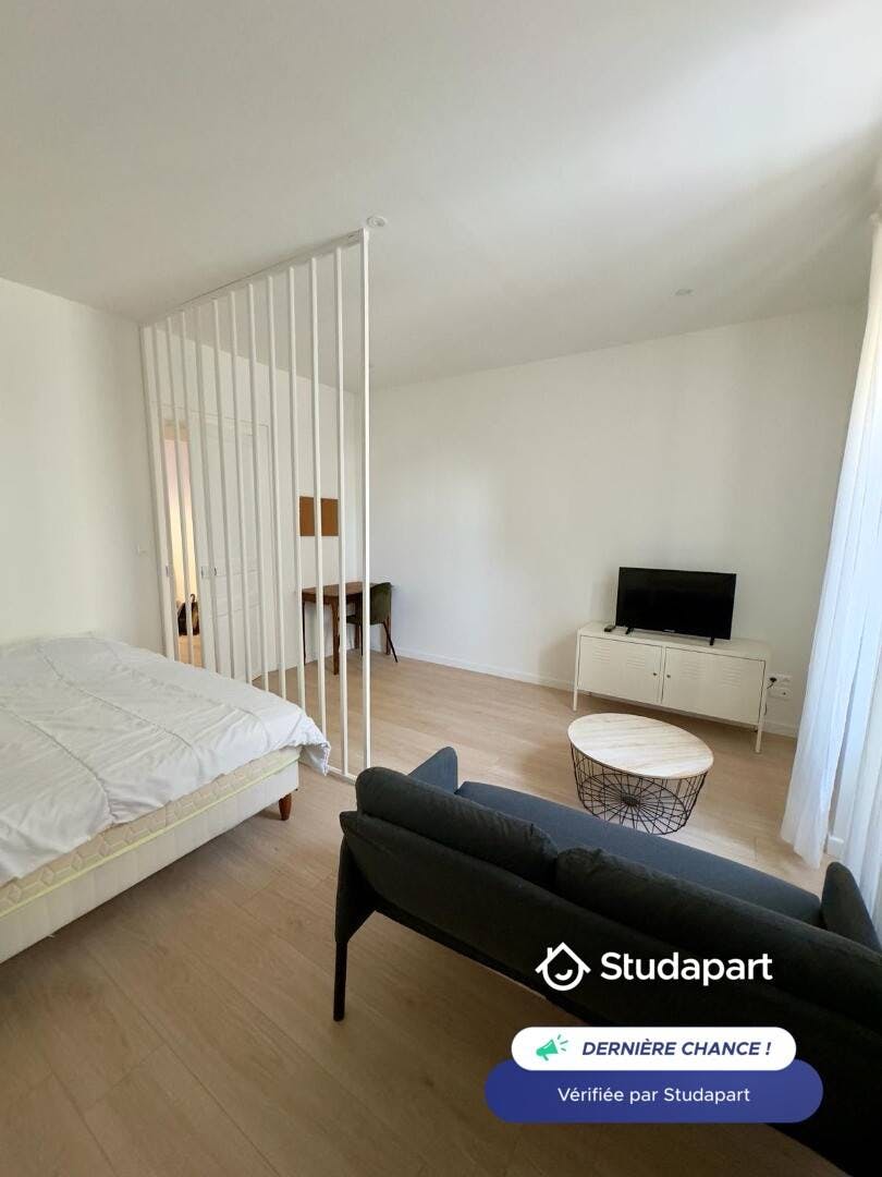 Wohnung zu mieten für 670 € pro Monat in Nantes, Rue Francis de Préssensé