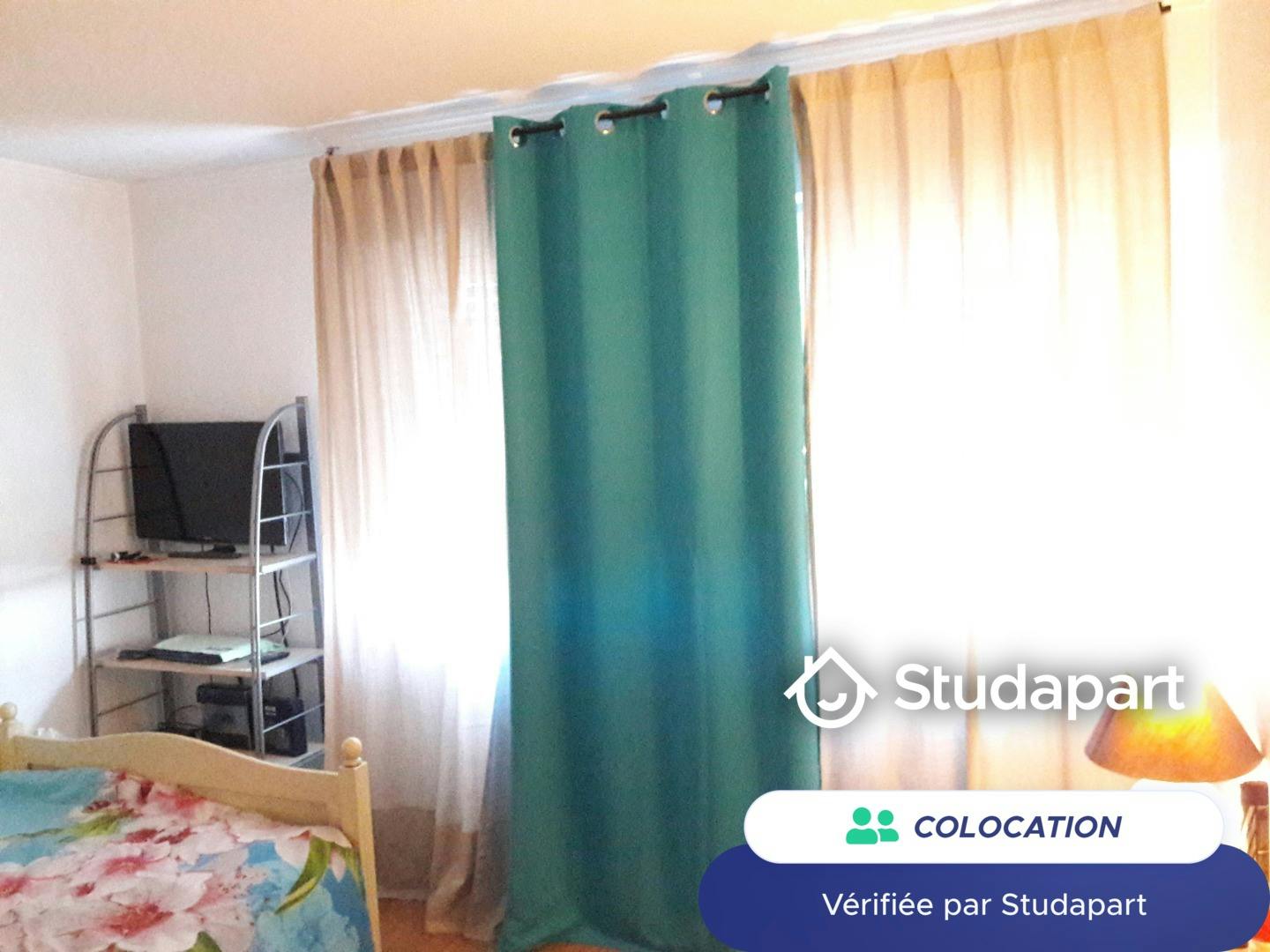 Private room for rent for €490 per month in Thiais, Allée de Bretagne