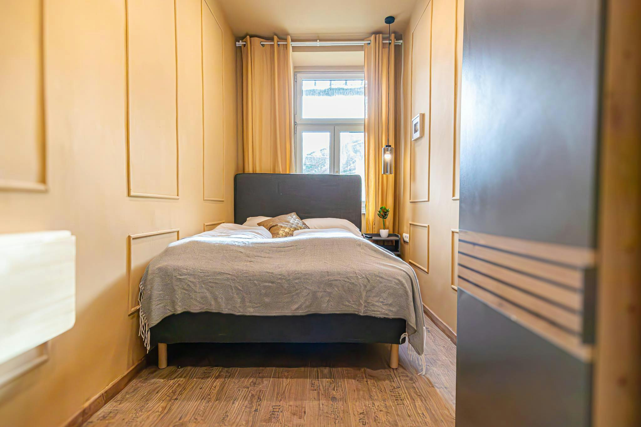 Grenzgasse, Vienna preview