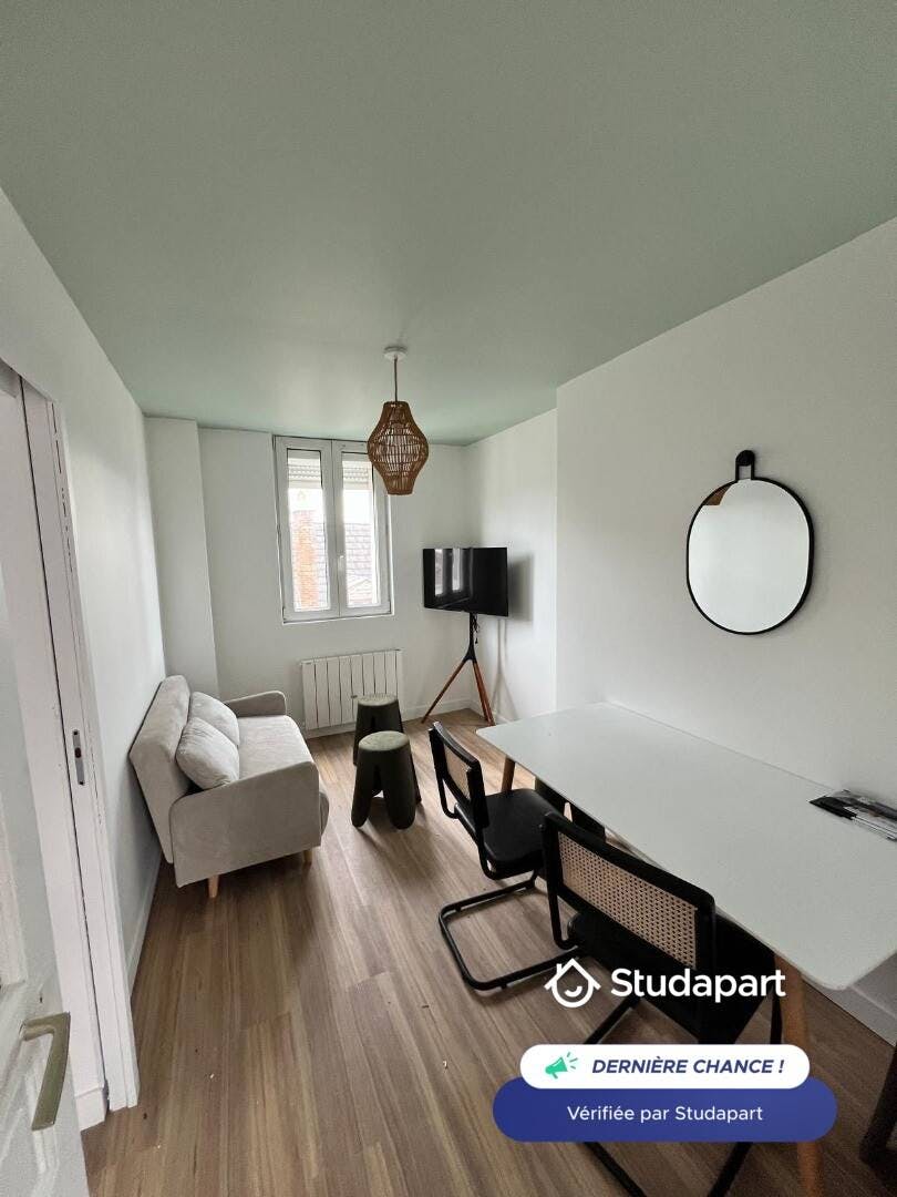 Appartamento in affitto a 590 € al mese a Reims, Rue Marlot