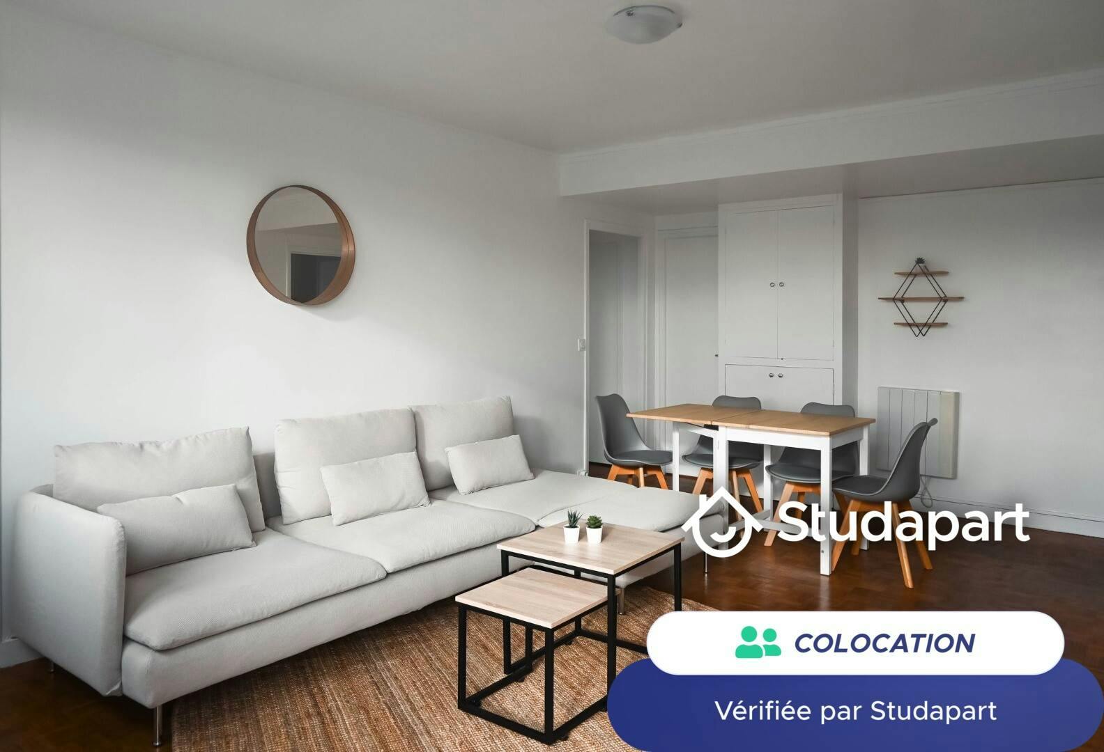 Private room for rent for €570 per month in Mantes-la-Ville, Rue des Brouets
