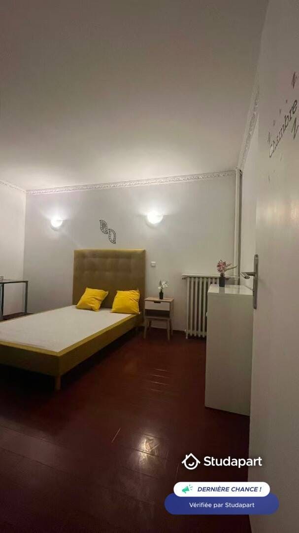 Apartment for rent for €1,500 per month in Ivry-sur-Seine, Rue Gaston Monmousseau