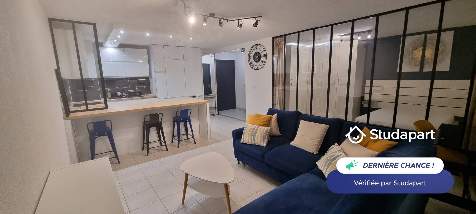 Apartment for rent for €950 per month in Marseille, Rue Cavaignac