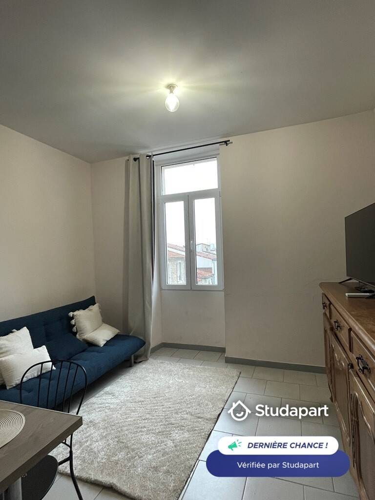 Appartement à louer pour 950 €/mois à Nîmes, Rue Godin