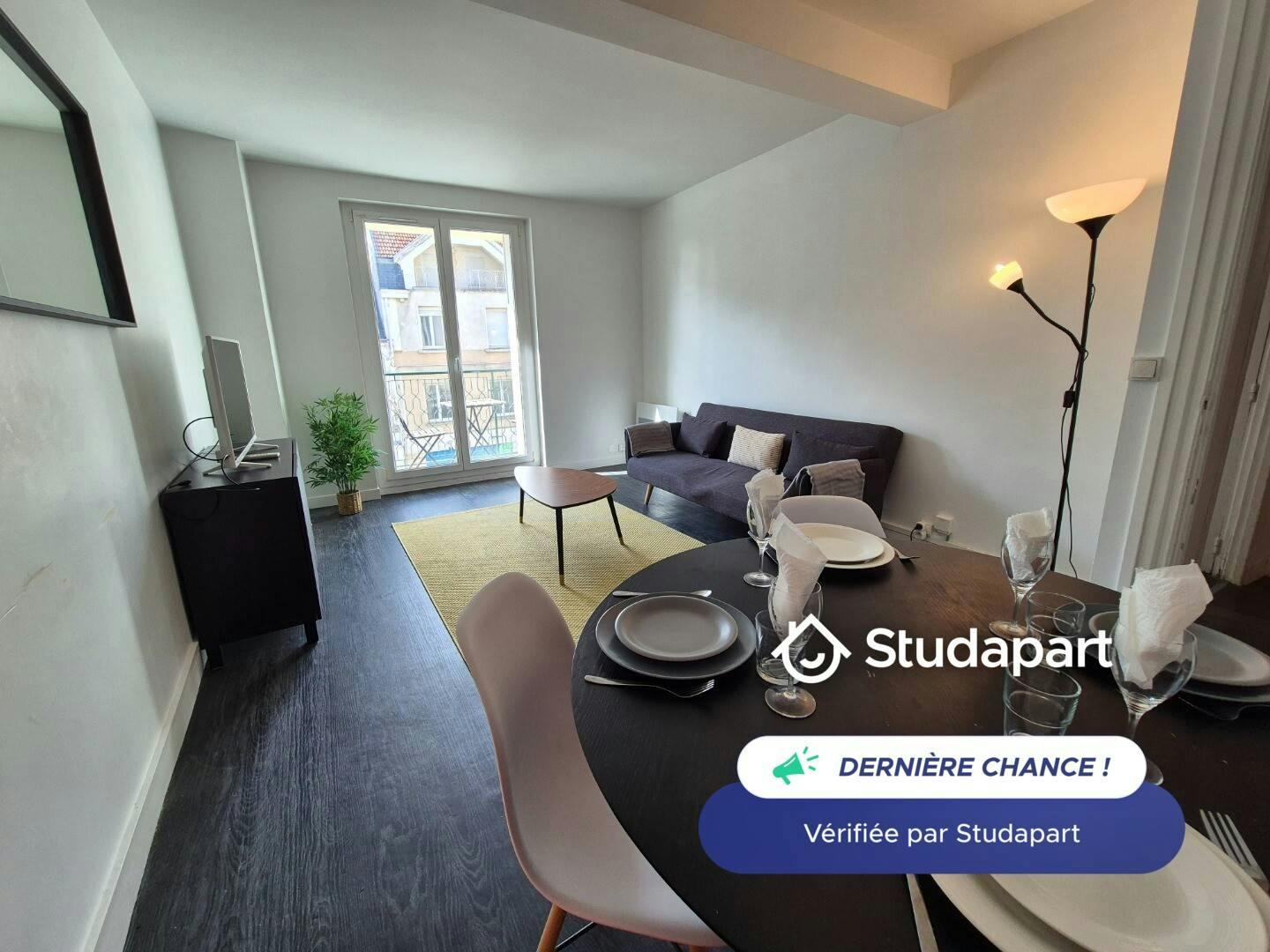 Casa in affitto a 1030 € al mese a Reims, Rue de Vesle