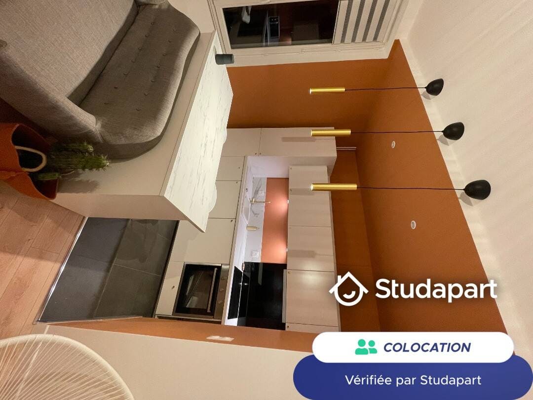 Private room for rent for €395 per month in Saint-Étienne, Rue Guy Colombet