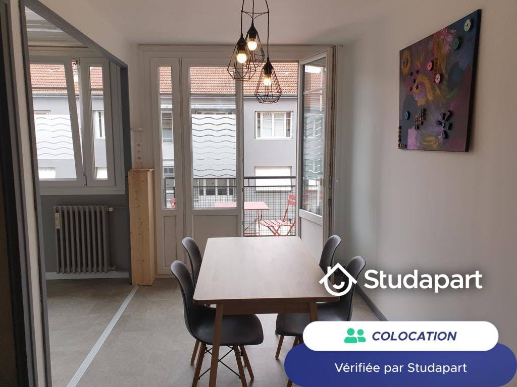 Private room for rent for €430 per month in Dijon, Rue Général Charles de Nansouty