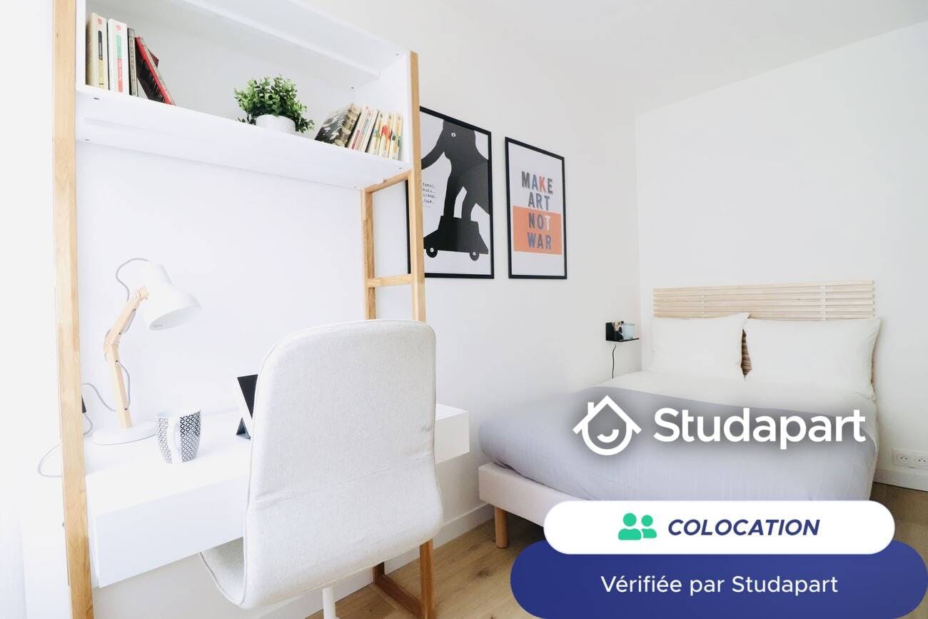 Private room for rent for €720 per month in Nice, Rue Guiglia