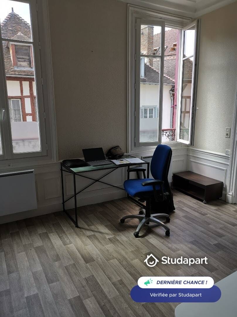 Wohnung zu mieten für 430 € pro Monat in Troyes, Rue Kléber