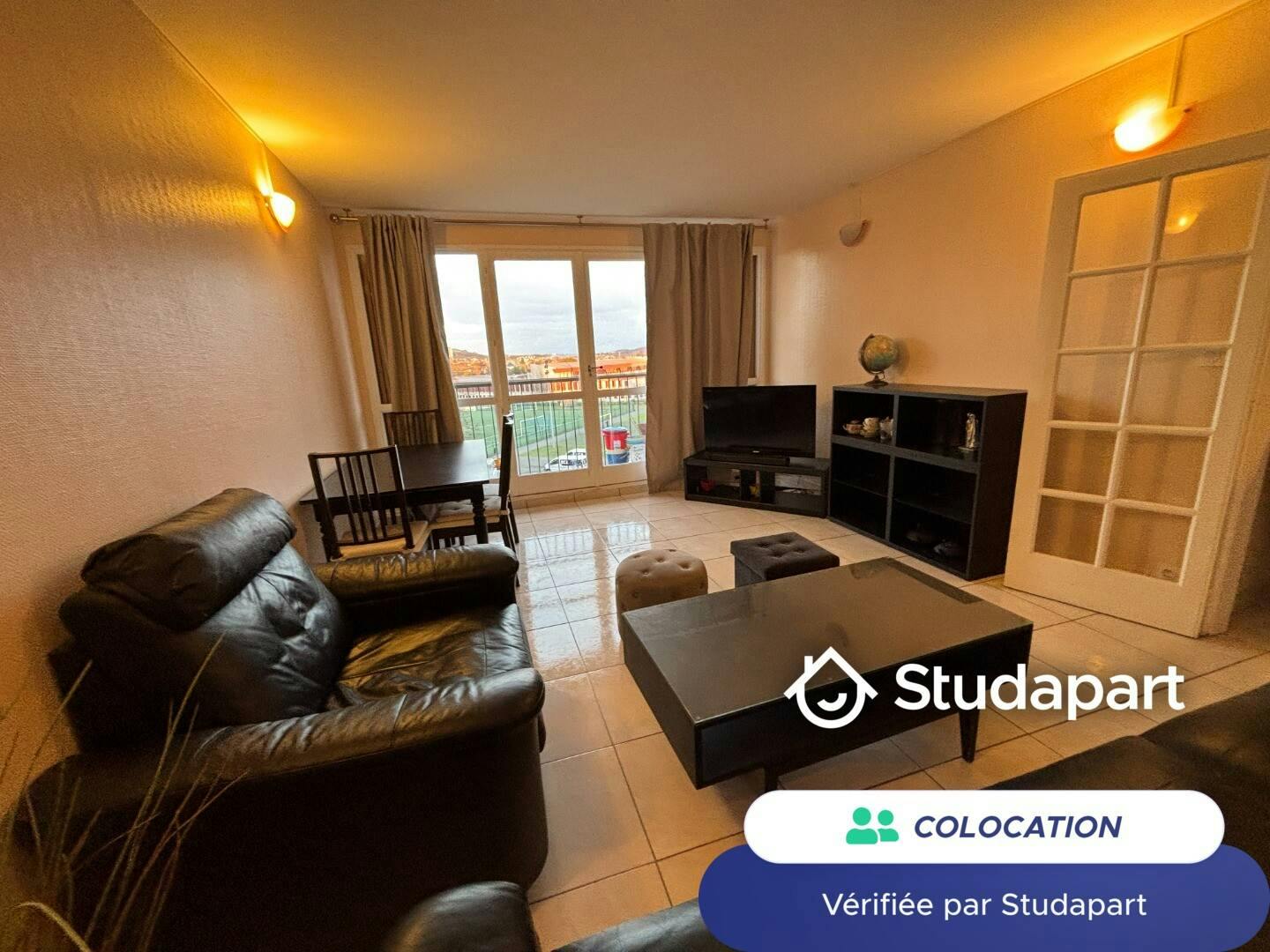 Private room for rent for €650 per month in Argenteuil, Allée Gustave Courbet