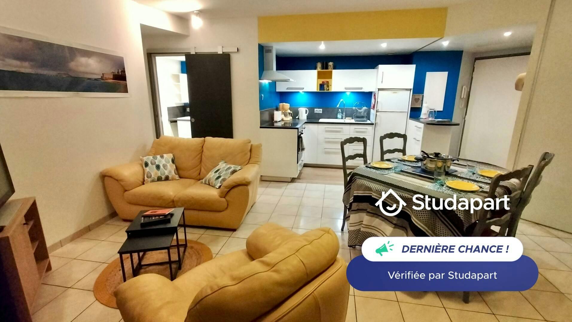 Chambre privée à louer pour 425 €/mois à La Rochelle, Rue Emile Couneau