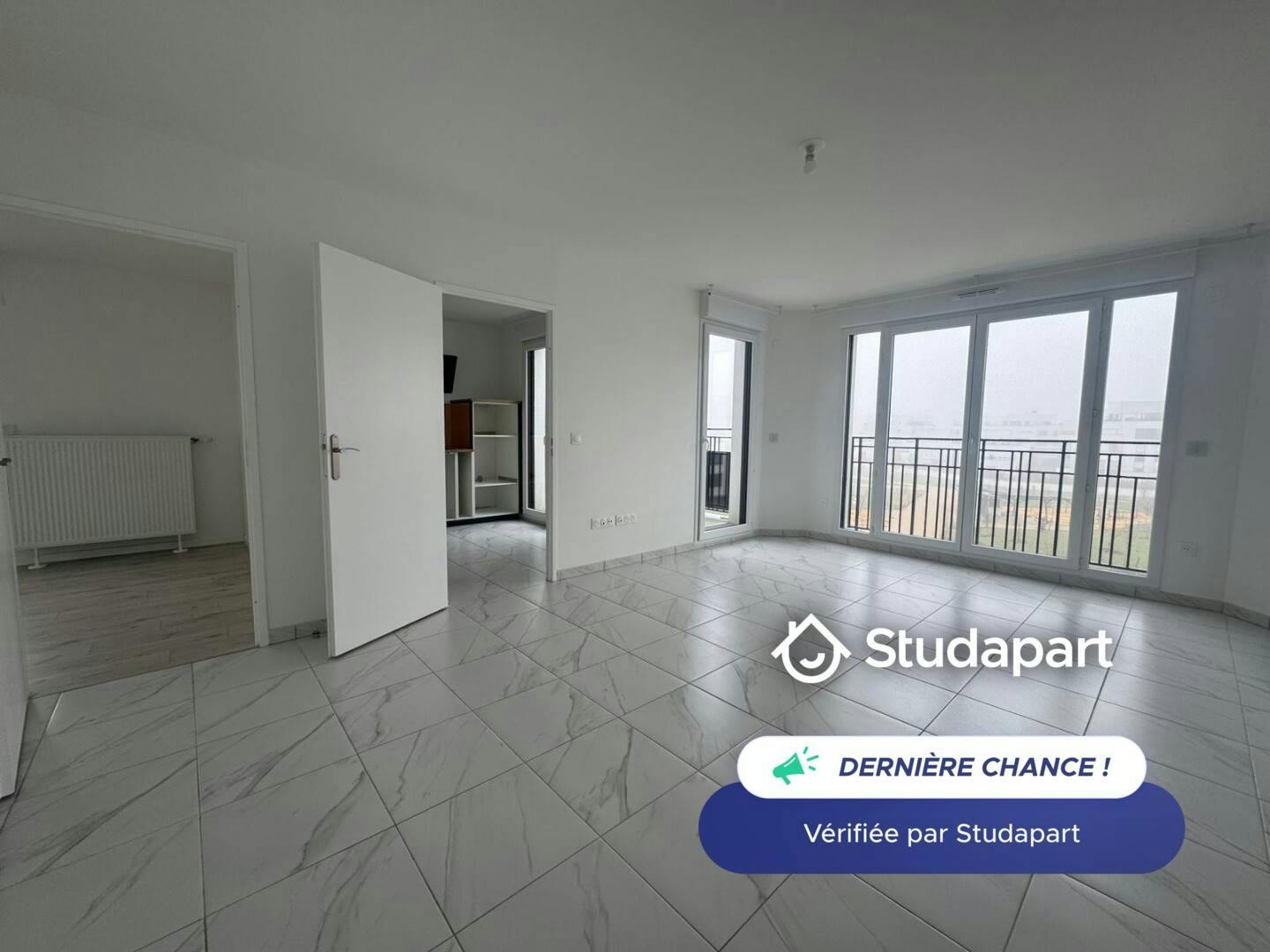 Wohnung zu mieten für 1.700 € pro Monat in Chessy, Rue du Pré Verson