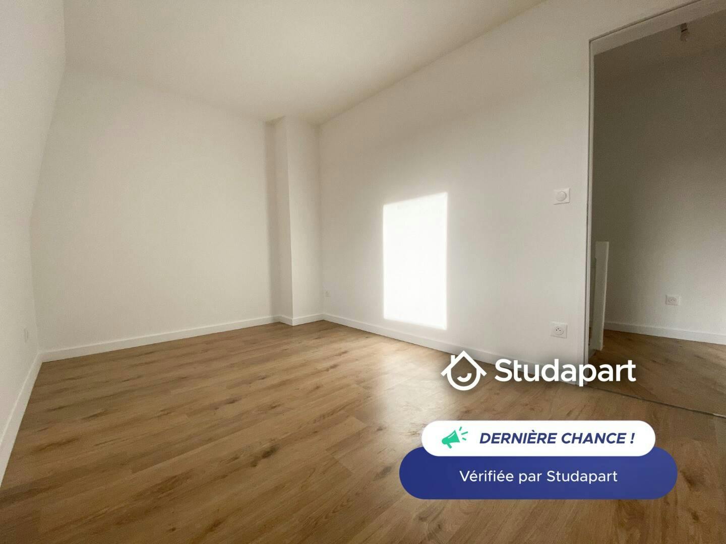 Apartament de închiriat pentru 684 EUR pe lună în La Madeleine, Rue du Président Georges Pompidou