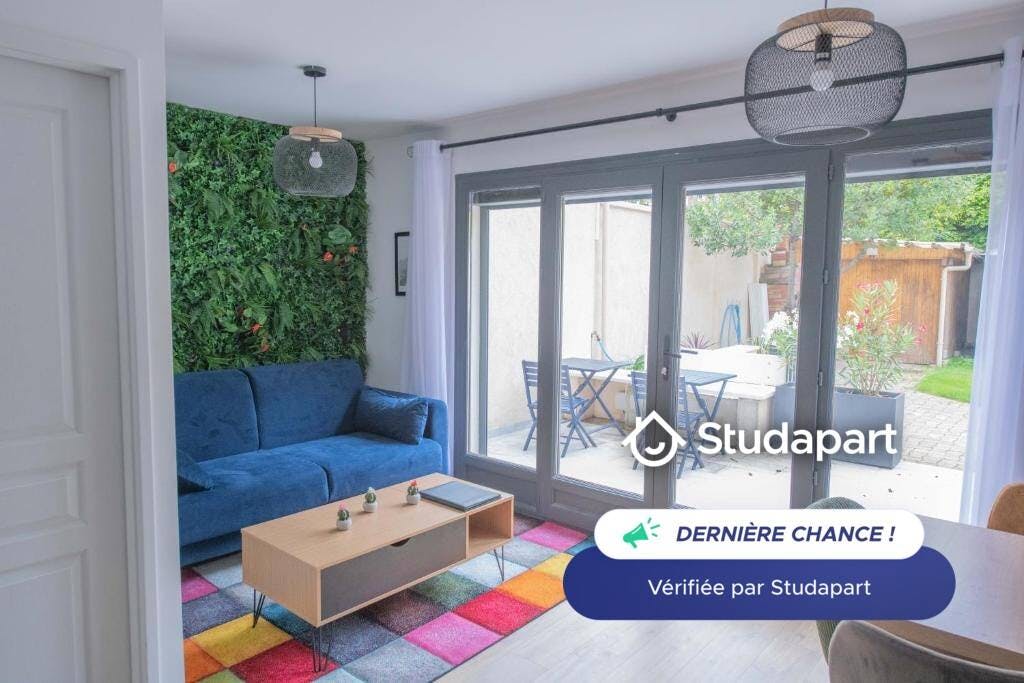 Apartment for rent for €1,187 per month in Gentilly, Rue Dedouvre