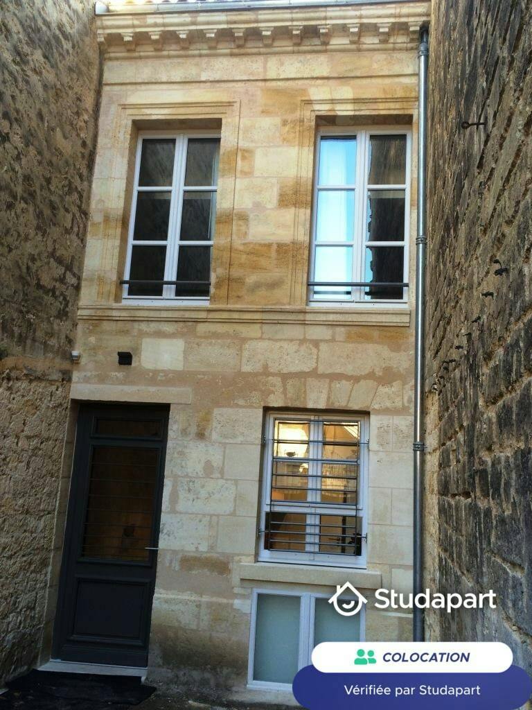 Private room for rent on Rue de Saintonge, Bordeaux
