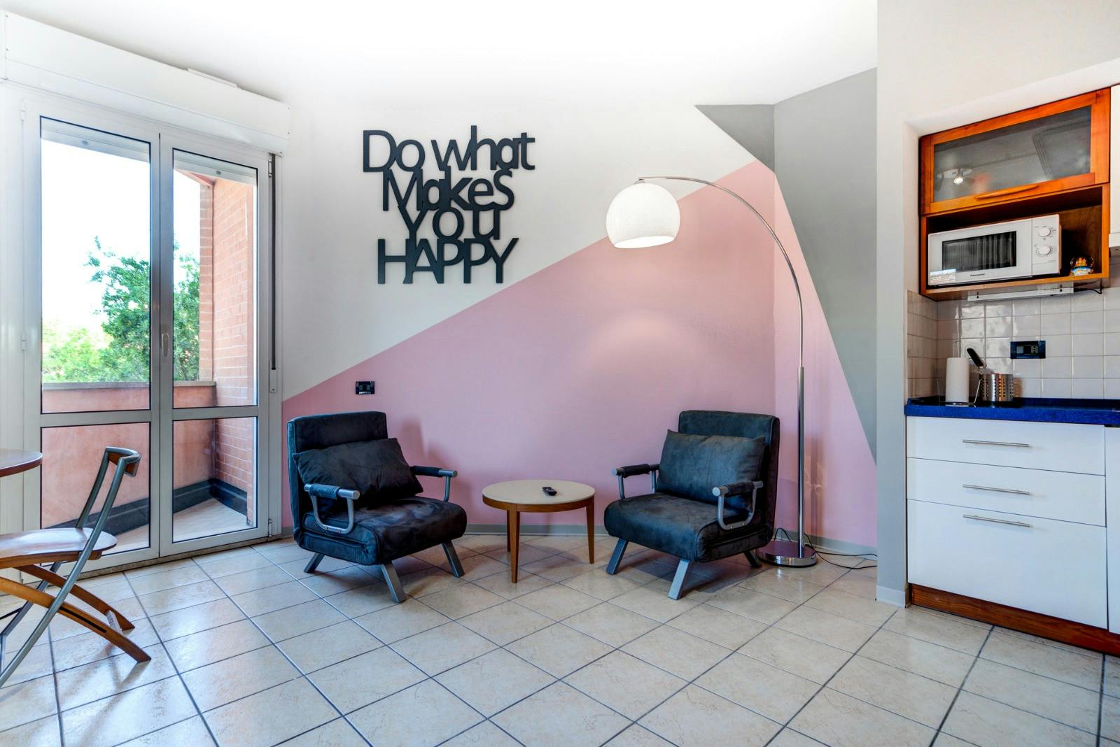 Appartamento in affitto a 9999 € al mese a Bologna, Via Giuseppe Massarenti