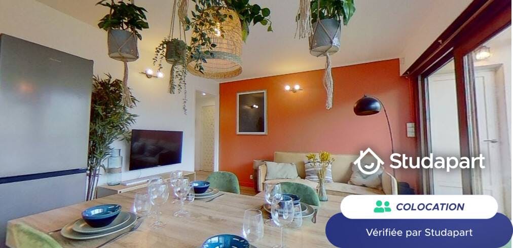 Private room for rent on Rue de Moscou, Massy