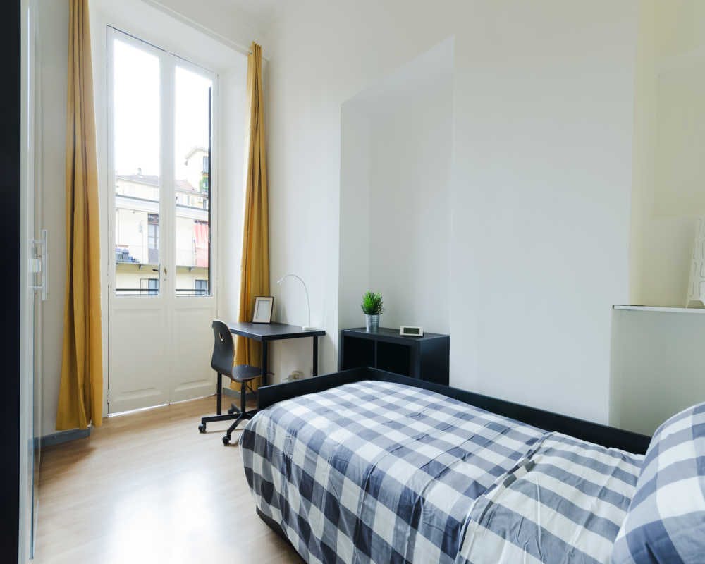 Cameră privată de închiriat pentru 425 EUR pe lună în Turin, Via Legnano