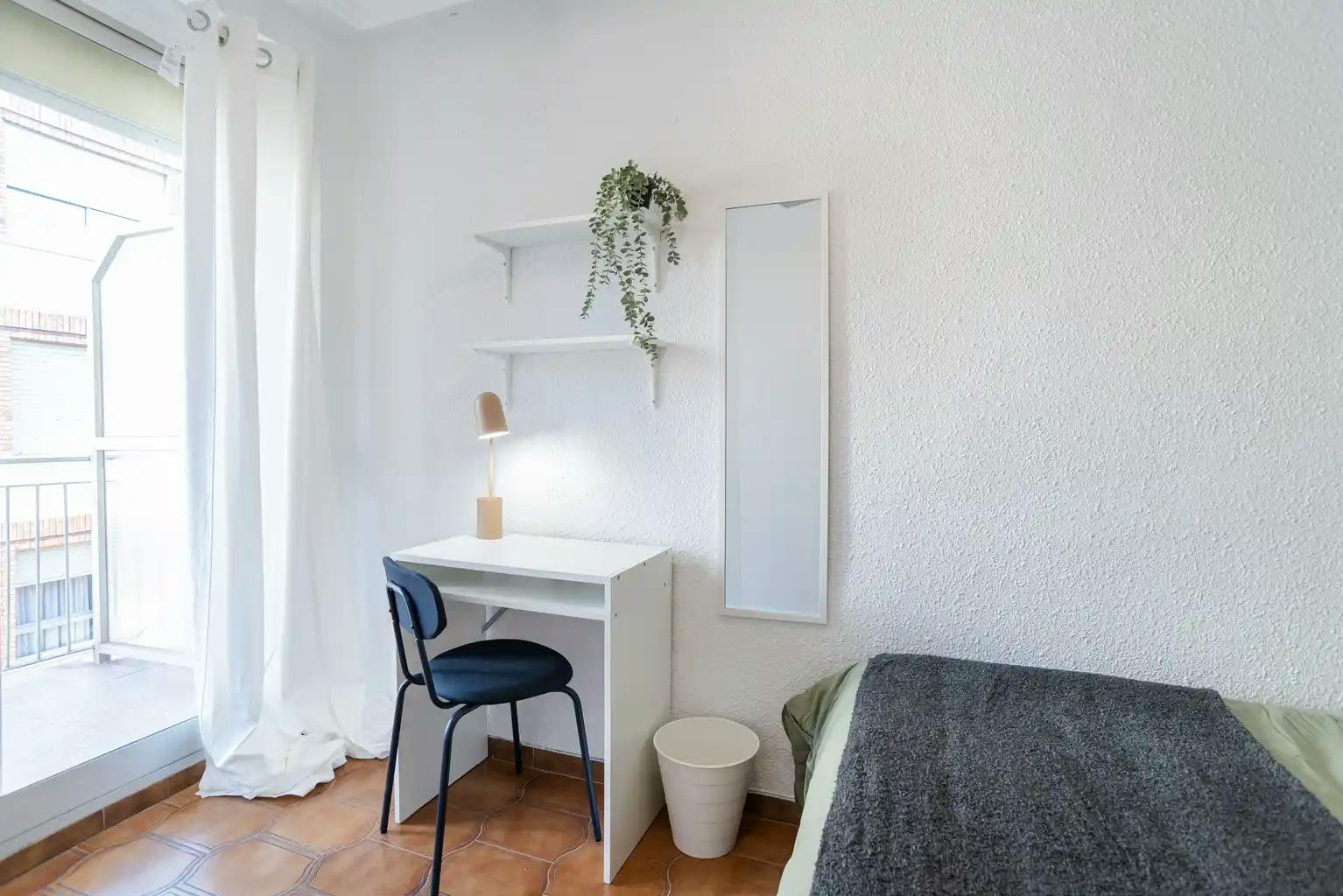 Single room Torrent, 1 bed, 9m² — photo 11