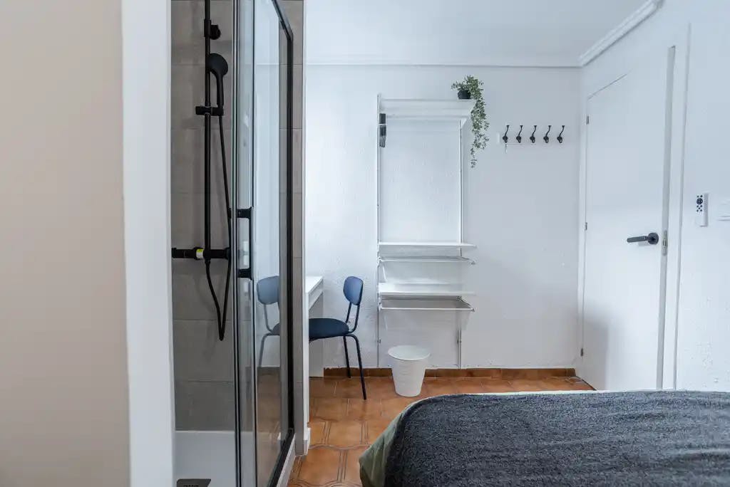 Single room Torrent, 1 bed, 9m² — photo 11