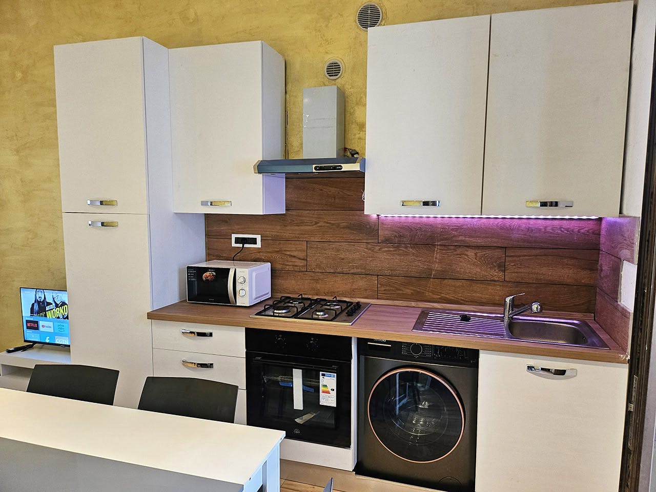 Double room Turin, 1 bed, 18m² — photo 9