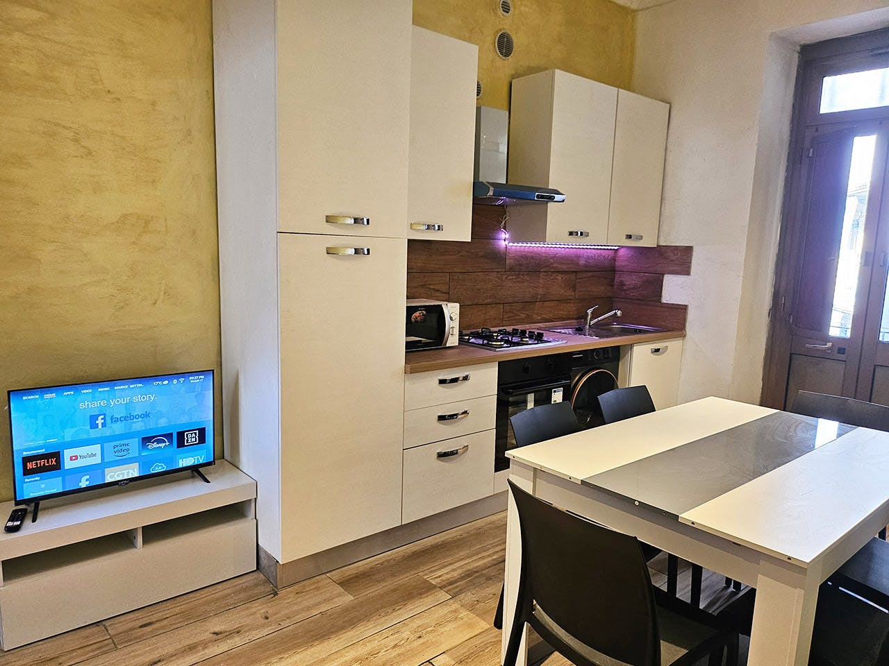 Double room Turin, 1 bed, 18m² — photo 10