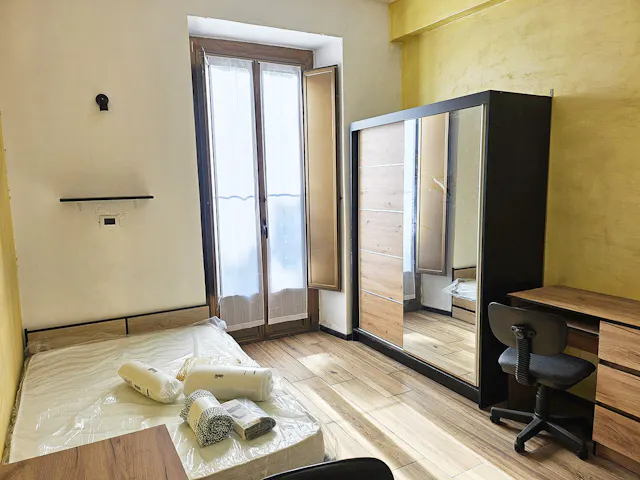 Shared room in Corso Novara, Turin (1687762) room image 1