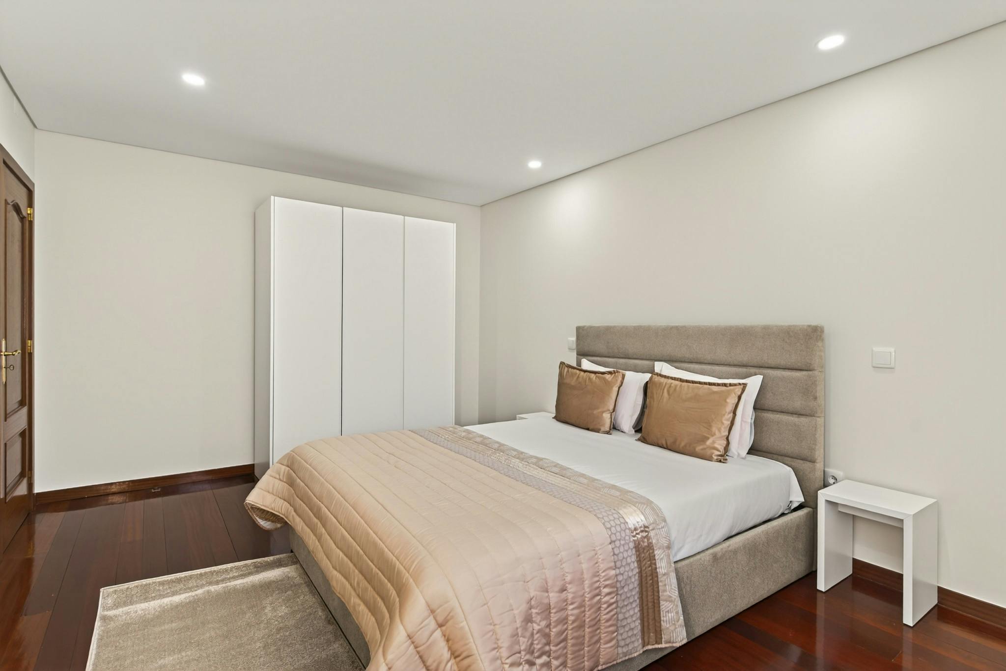 Apartment Lanhoso, 4 beds — photo 10