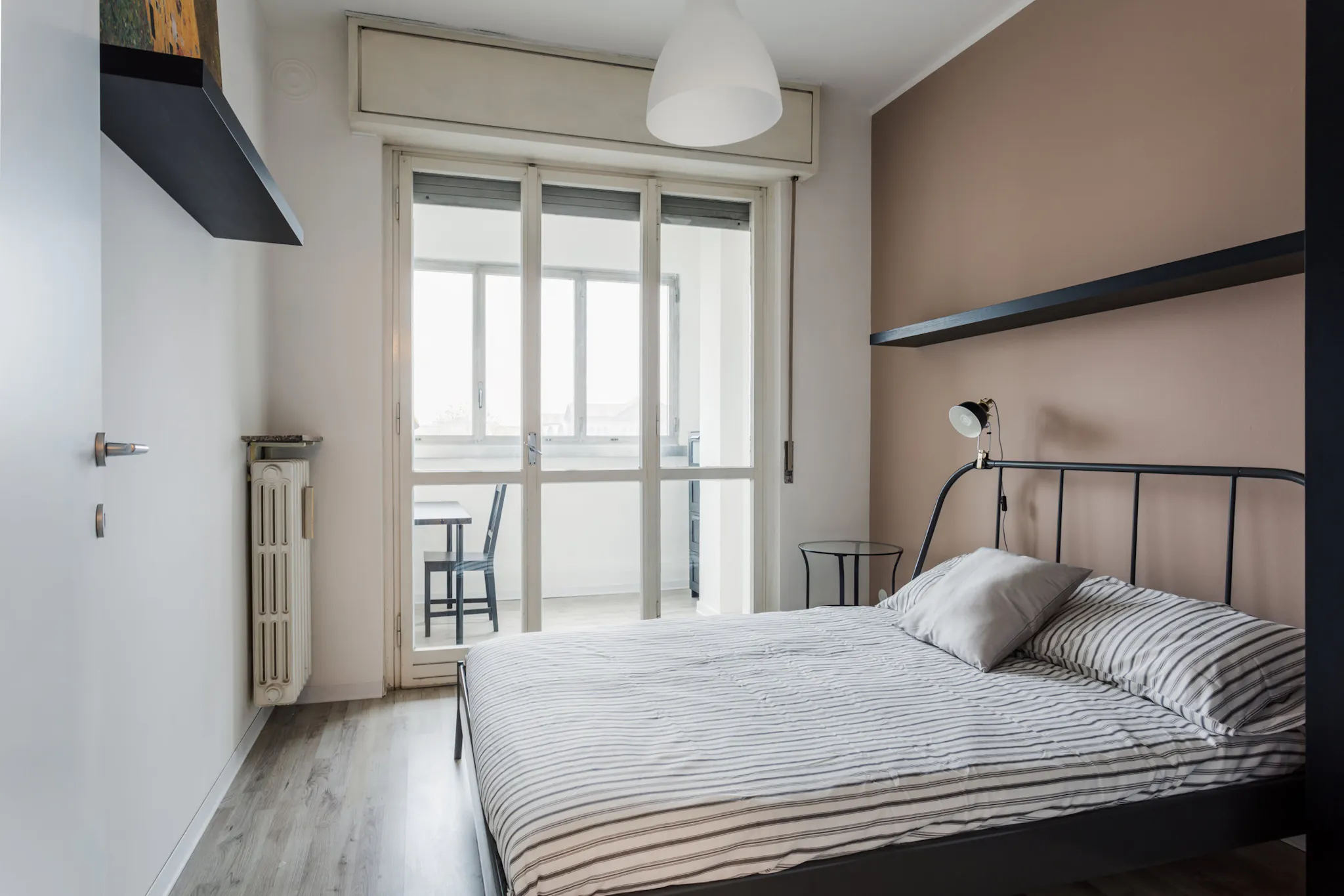 Via Federico Engels, Milan preview