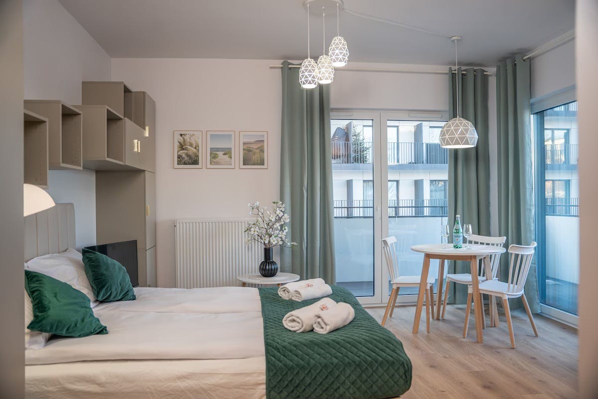 Studio zu mieten für 5.482 PLN pro Monat in Warsaw, Pomorska