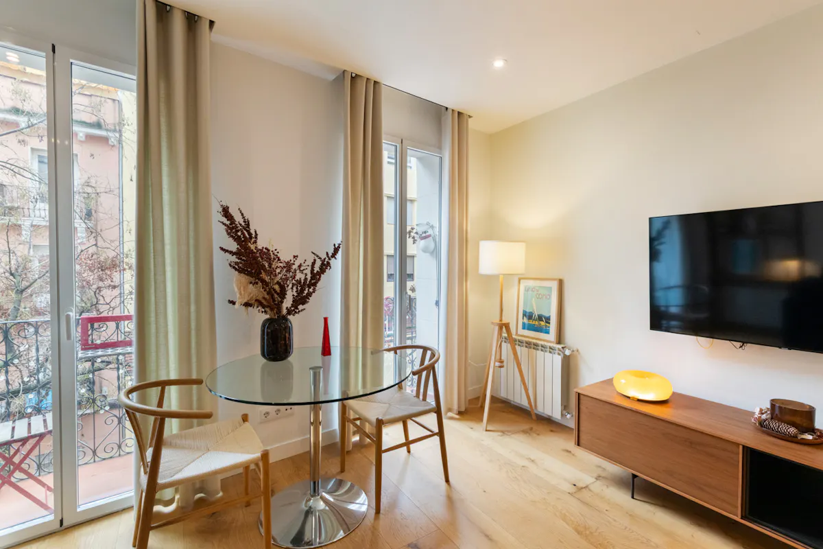 1-Bedroom Apartment in Calle de Bretón de los Herreros, Madrid (1687888) ROOM