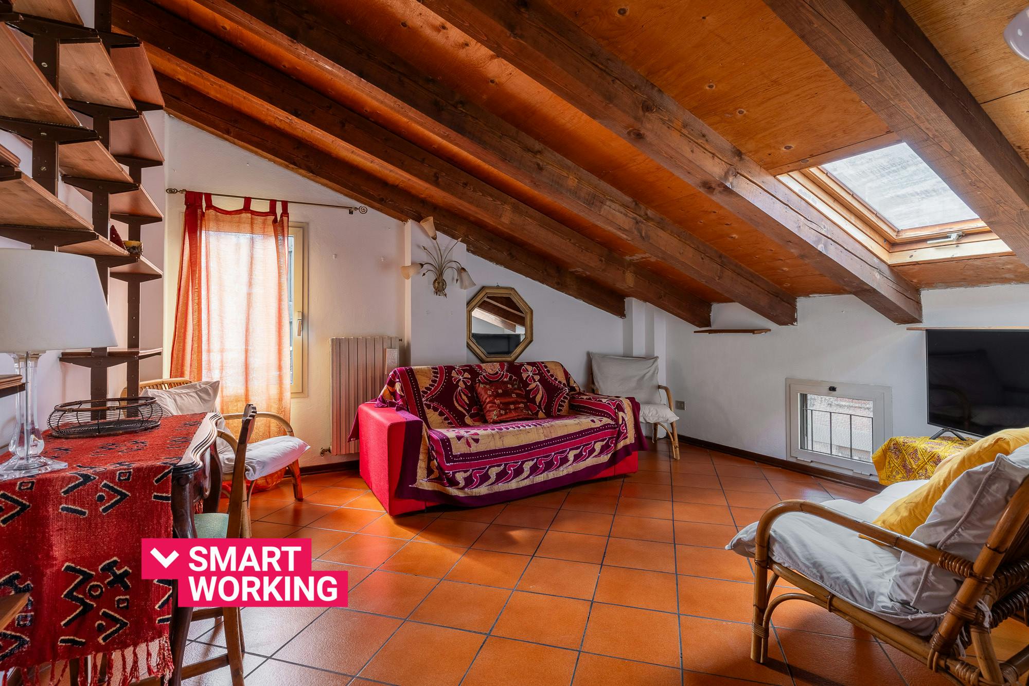 Apartment for rent for €9,999 per month in Bologna, Via del Piombo
