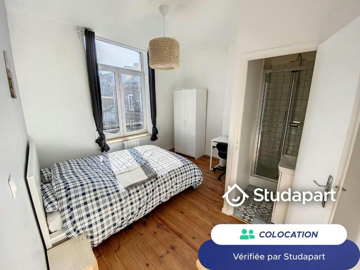 Private room for rent on Place de la Solidarité, Lille - Vue 5