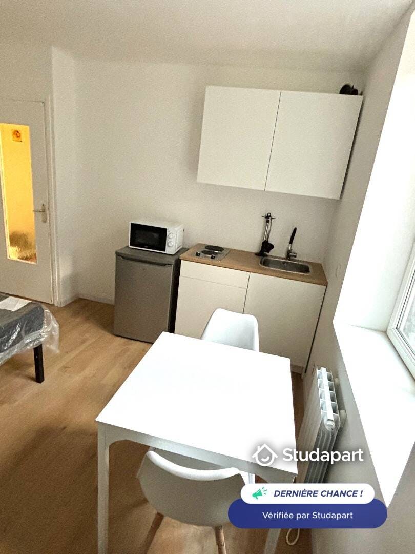 Apartment for rent for €470 per month in Roubaix, Rue Rémy Cogghe